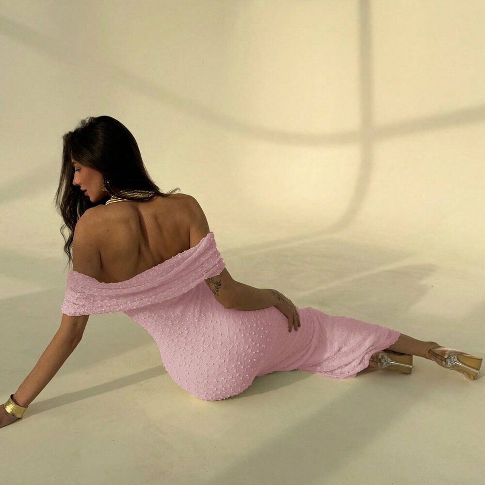 Pink Elegant Women's Off-Shoulder Tight Fitted Maxi Dress - Picture 3 of 7